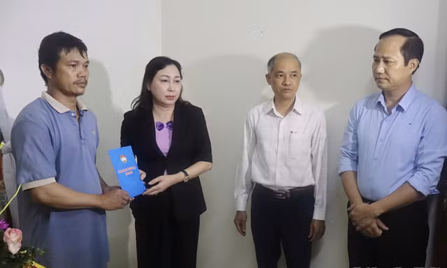 Hai phụ nữ bị sét đánh tử vong ở Ninh Bình