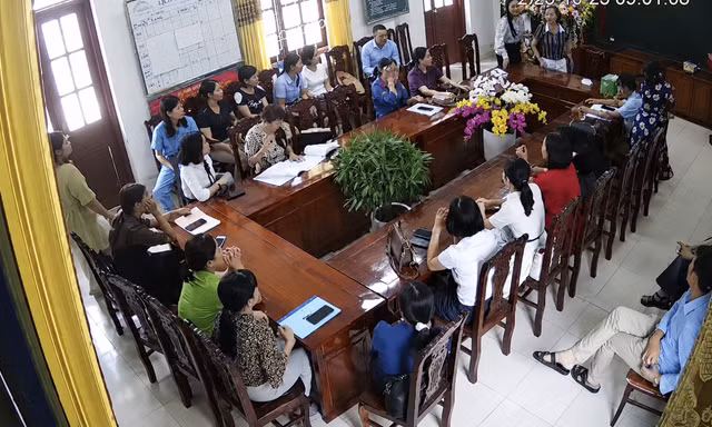 Xác minh vụ nữ hiệu trưởng đập bàn, ném cốc tại Ninh Bình
