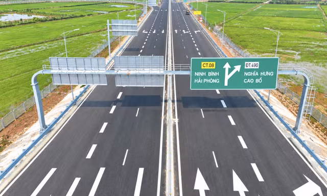Vì sao Hưng Yên mới giải ngân hơn 26% vốn được giao tại dự án cao tốc Ninh Bình - Hải Phòng?