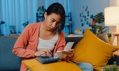 5 mẹo quản lý tiền bạc mà bạn có thể bắt đầu từ hôm nay, cho dù đang nợ nần 