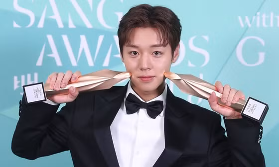 NÓNG: Fan Việt sắp gặp Park Ji Hoon tại chuỗi fancon hoành tráng vào tháng 6