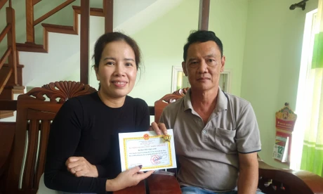 Mùa xuân thênh thang sau ca ghép gan của đôi bạn đời 