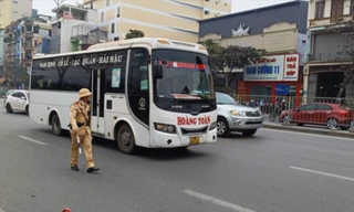 Trong 3 ngày, CSGT Hà Nội xử lý hơn 200 trường hợp xe khách, xe hợp đồng vi phạm giao thông 