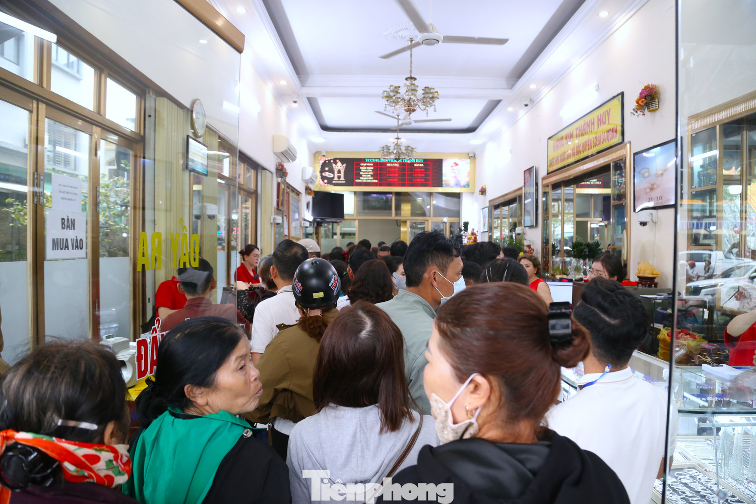 Vàng mini, vàng hạt đậu gây sốt ngày Vía Thần tài