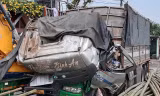 Xe tải biến dạng kỳ quái, phụ xe tử vong sau cú va chạm kinh hoàng trên quốc lộ