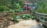 Sạt lở trên đường Hồ Chí Minh