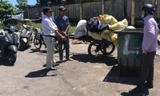 Mật phục xử phạt hàng loạt vụ đổ trộm rác thải, xà bần ở Đà Nẵng