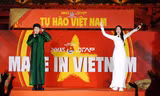 Chuyến xe 'Tự hào Việt Nam’ đến Huế
