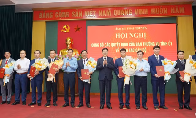 Thái Nguyên điều động, luân chuyển nhiều lãnh đạo tỉnh và các phường, xã