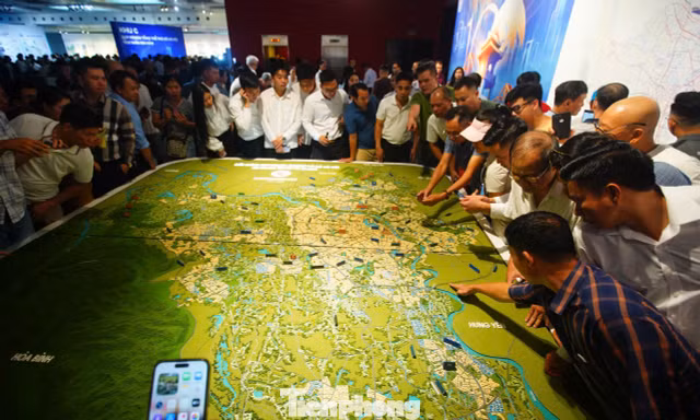 Quy hoạch Hà Nội 100 năm: 9 cực phát triển, 9 trung tâm lớn, 9 trục động lực