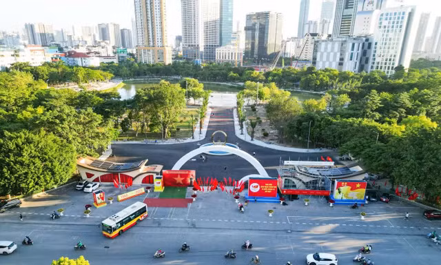 Hà Nội xây dựng tuyến phố đi bộ thông minh đầu tiên tại Cầu Giấy