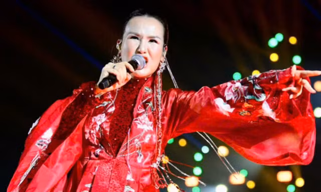 Đông Hùng, Võ Hạ Trâm hát live đẳng cấp, 20.000 khán giả không thể ngồi yên