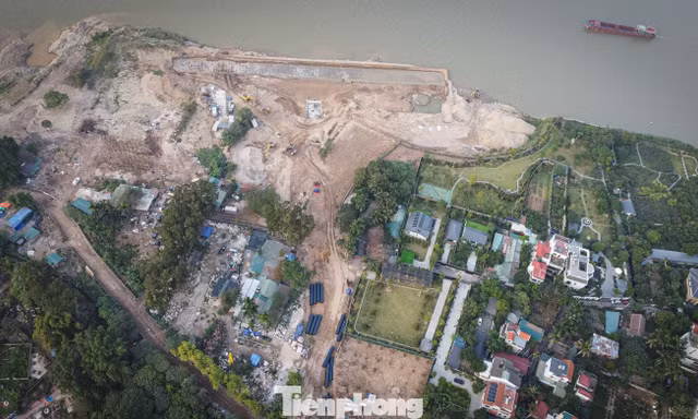 Hà Nội cho phép thi công cống xuyên đê sông Hồng