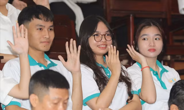 Lý do Trường Đại học Giao thông Vận tải TPHCM cho sinh viên học về AI