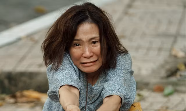 ‘Mang mẹ đi bỏ’ của Hồng Đào có gì để tiến gần tới 100 tỷ đồng?