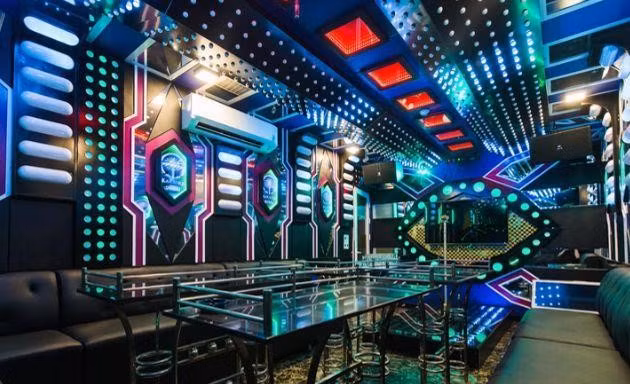 Hà Nội: Cấm hoạt động karaoke và cafe giải trí “hát cho nhau nghe” không phép