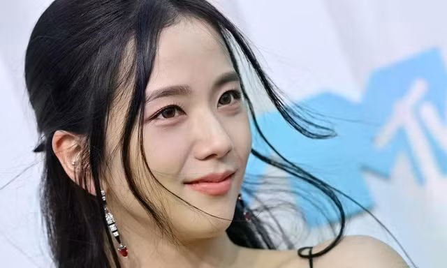 Jisoo (BlackPink) bị tẩy chay