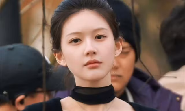 Yêu cầu vô lý của Triệu Lộ Tư