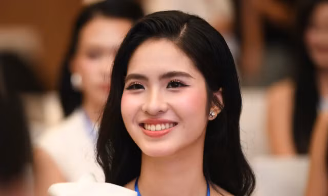 Dàn nữ sinh Đại học Ngoại thương, Học viện Hàng không Việt Nam, RMIT đến Sơ khảo Hoa hậu Việt Nam 