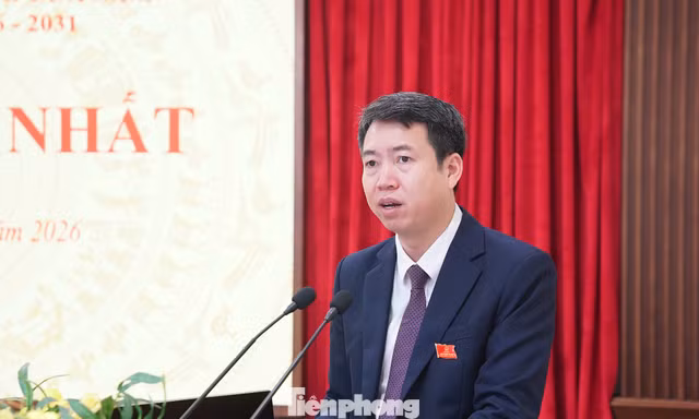 Ông Nguyễn Hoàng Trường được bầu làm Chủ tịch HĐND phường Cửa Nam với số phiếu tuyệt đối
