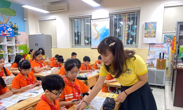 Hà Nội siết chặt tình trạng lạm thu đầu năm học