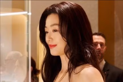 Jun Ji Hyun bị tẩy chay