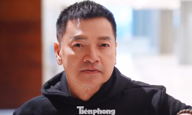 Nghệ sĩ Quang Minh ở tuổi 66: ‘Tôi tốn nhiều tiền mua mỹ phẩm’