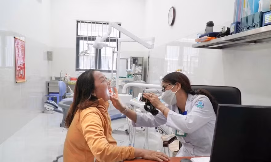 Chính sách thu hút nhân lực y tế ở TPHCM có gì mới?
