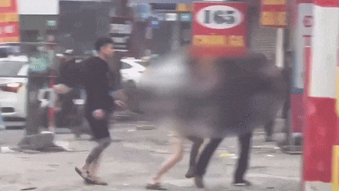 CSGT kịp thời ngăn chặn 2 đối tượng xăm trổ đánh người giữa phố