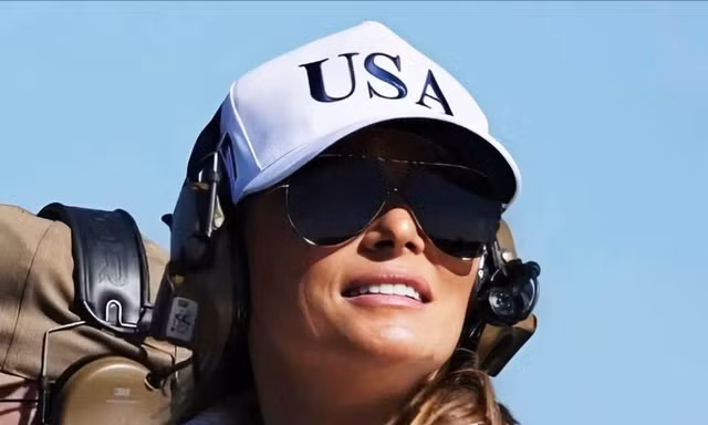 Khoảnh khắc tuyệt đối điện ảnh của bà Melania Trump