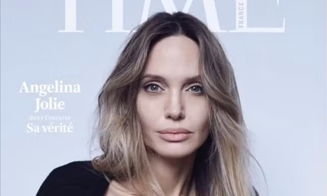 Angelina Jolie công khai vết sẹo cắt bỏ ngực