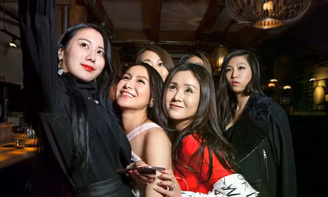 Giới phú nhị đại Trung Quốc thành ông chủ trong mơ của người trẻ