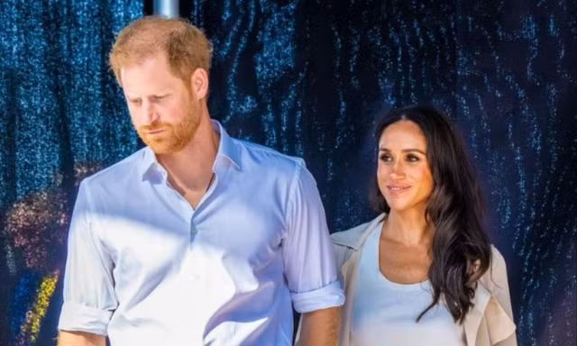 Harry và Meghan lỗ nặng