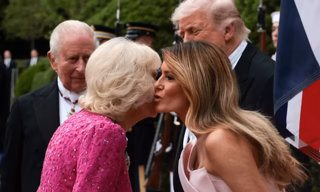 Diện mạo gây sốt của bà Melania Trump