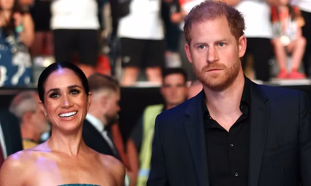 Bước thụt lùi của Harry - Meghan