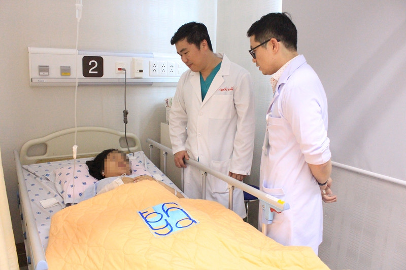 Cứu sống thai phụ bị vỡ túi phình động mạch não nguy hiểm