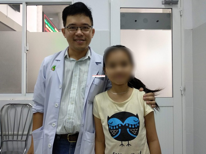 Cứu sống bé gái suýt chết vì bệnh hiếm thế giới chỉ 20 người mắc