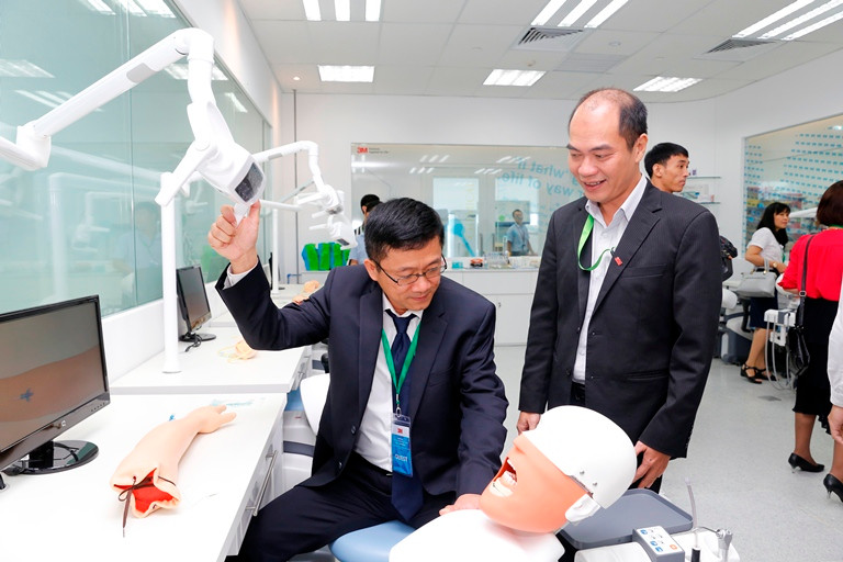 Kiểm soát nhiễm khuẩn là thách thức lớn với y tế Việt Nam