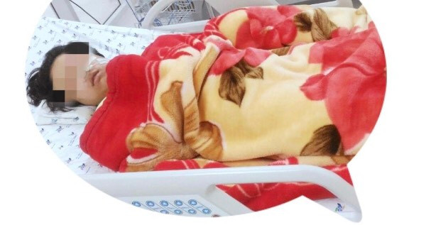 Xin nối tóc không được, bé 13 tuổi uống 40 viên paracetamol tự tử