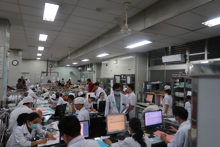 Áp lực tại phòng cấp cứu các BV lại tăng cao vào dịp Tết