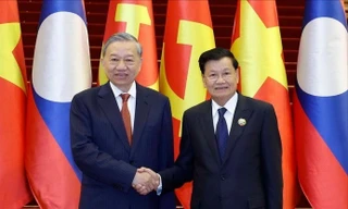 Việt Nam và Lào tiếp tục phối hợp chặt chẽ trong các vấn đề chiến lược