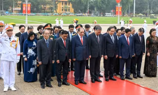 Lãnh đạo Đảng, Nhà nước vào lăng viếng Chủ tịch Hồ Chí Minh