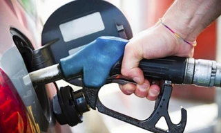 Đồng loạt tăng giá xăng dầu, riêng E5RON92 giảm