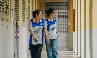 Sinh viên sư phạm 'mòn mỏi' chờ hỗ trợ