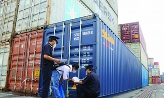 Yêu cầu thông quan nhanh hàng hóa viện trợ khẩn cấp cho vùng lũ