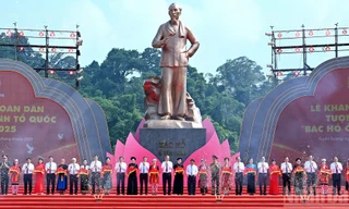 Tổng Bí thư Tô Lâm dự lễ khánh thành Tượng đài Bác Hồ ở Tân Trào