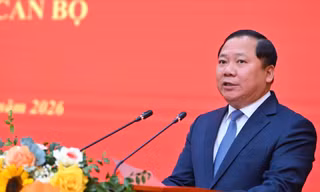 Ông Nguyễn Phi Long giữ chức Phó Bí thư Thường trực Đảng ủy Mặt trận Tổ quốc, các đoàn thể Trung ương