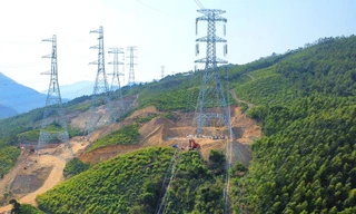 Đóng điện đường dây 500kV Lào Cai - Vĩnh Yên, tiến độ vượt 8 tháng