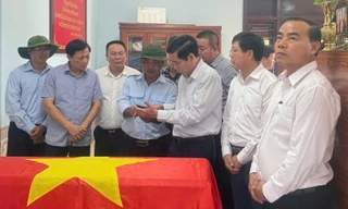 Đoàn Ban Công tác đặc biệt Chính phủ Việt Nam làm việc tại Savannakhet, Lào