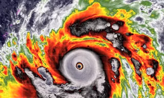 Siêu bão Sinlaku đang mạnh nhất thế giới năm 2026